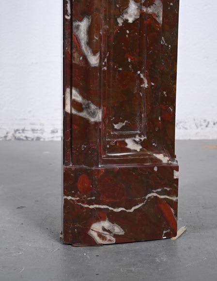 Cheminée de style Régence sculptée en marbre rouge griotte Cheminée de style Régence sculptée en marbre rouge griotte-5