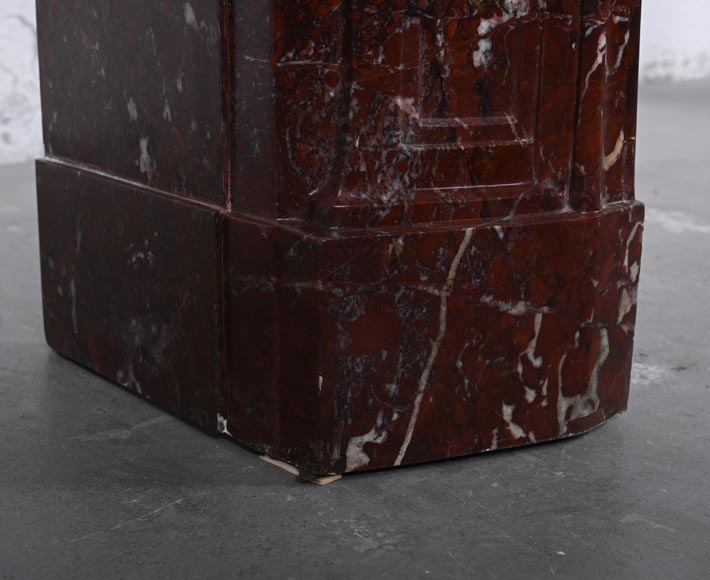Cheminée de style Régence sculptée en marbre rouge griotte Cheminée de style Régence sculptée en marbre rouge griotte-8
