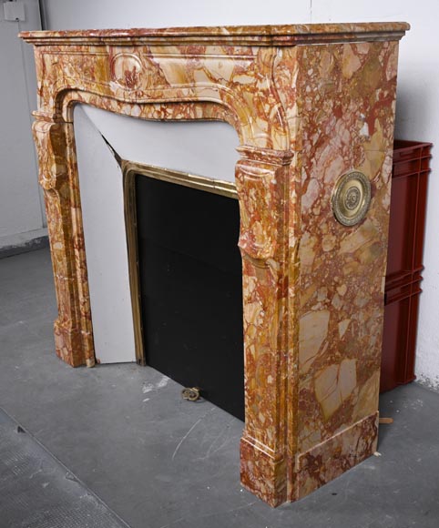 Cheminée de style Régence en marbre brèché rouge et orange Cheminée de style Régence en marbre brèché rouge et orange-5