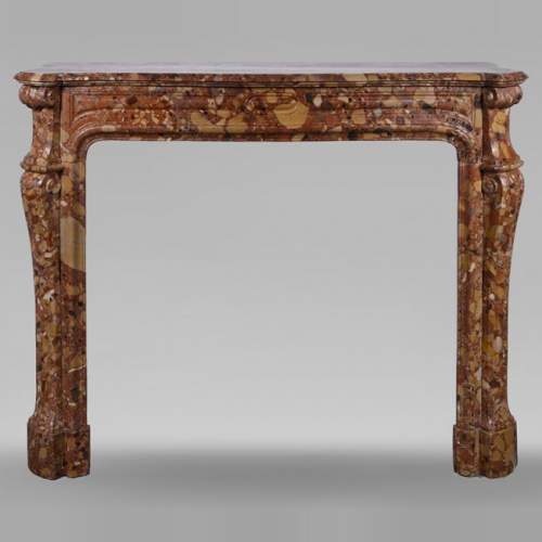 Cheminée de style Louis XV modèle Pompadour galbée en brèche d'Alep