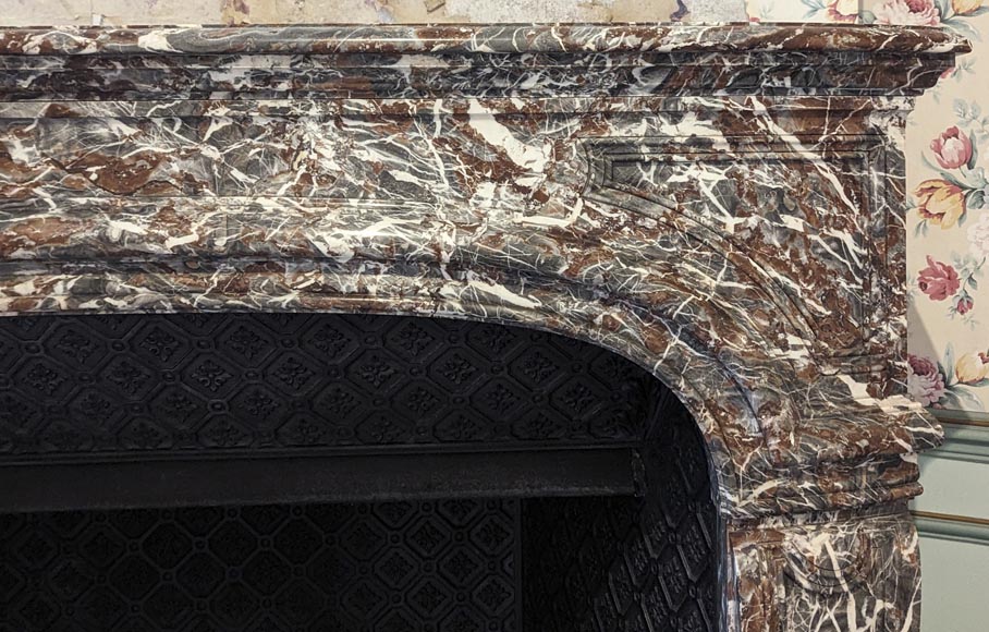 Imposante cheminée de style Régence, sculptée dans un beau marbre Rouge Royal très veinée Imposante cheminée de style Régence, sculptée dans un beau marbre Rouge Royal très veinée-7
