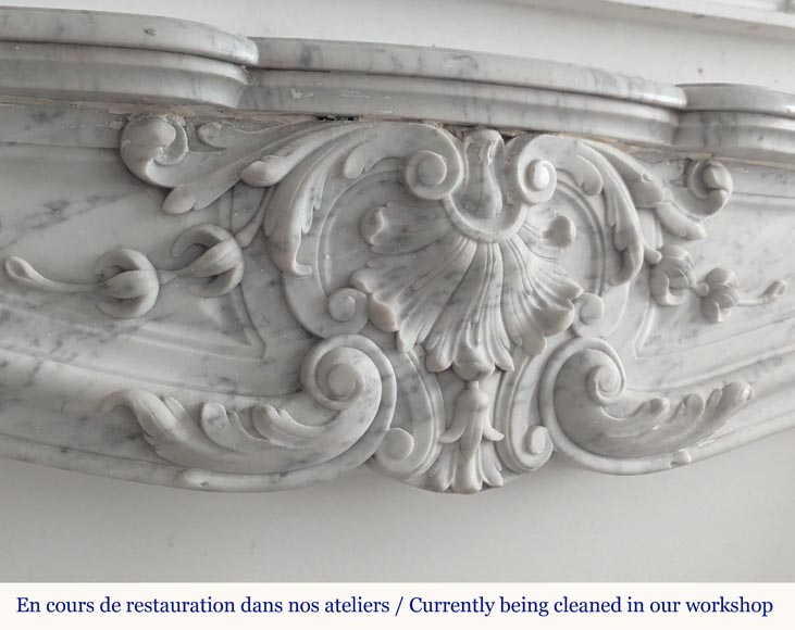 Cheminée de style Louis XV en marbre de Carrare veiné Cheminée de style Louis XV en marbre de Carrare veiné-3