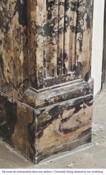 Cheminée de style Louis XVI en brèche de Médous Cheminée de style Louis XVI en brèche de Médous-4