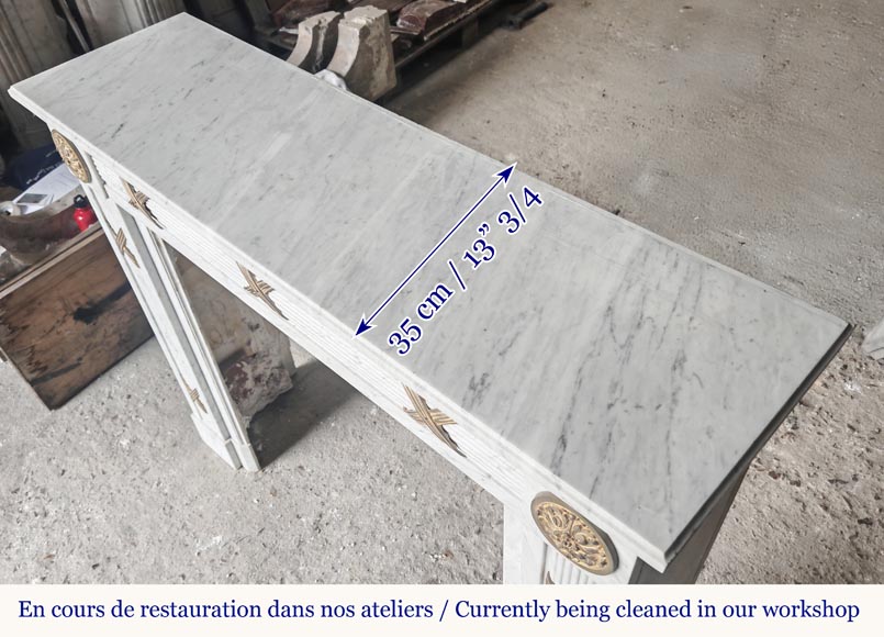 Cheminée de style Louis XVI en marbre de Carrare et bronze Cheminée de style Louis XVI en marbre de Carrare et bronze-9