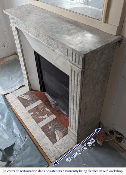 Cheminée de style Louis XVI en marbre de Carrare veiné aux cannelures Cheminée de style Louis XVI en marbre de Carrare veiné aux cannelures-5