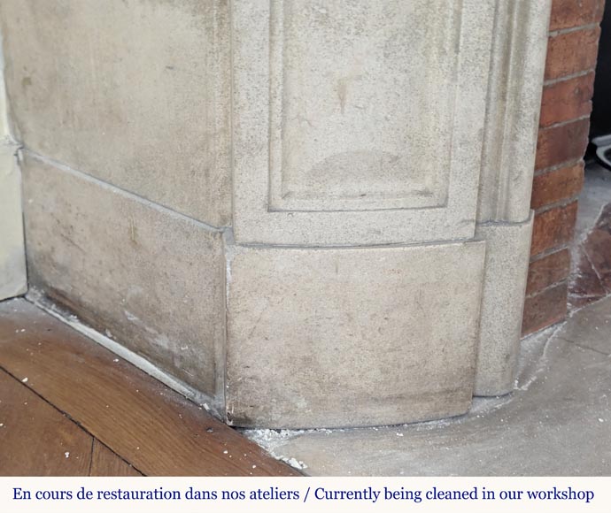 Cheminée en pierre de style Napoléon III ornée d'une frise de houx Cheminée en pierre de style Napoléon III ornée d'une frise de houx-5