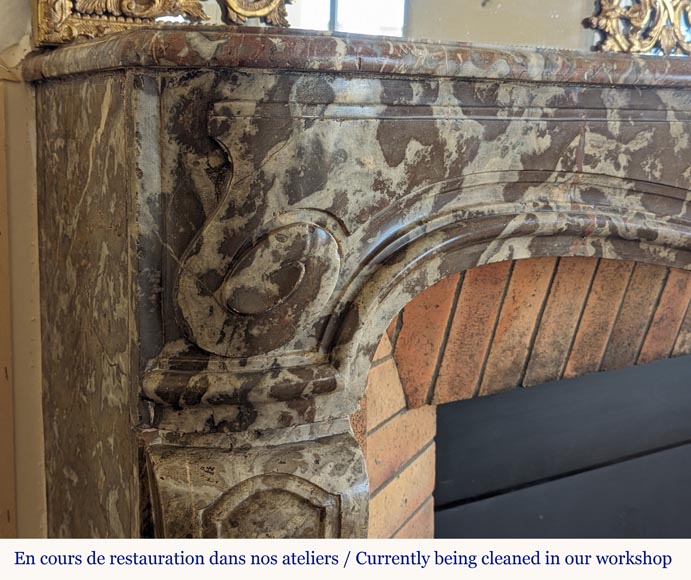 Cheminée d'époque Louis XV en marbre Rouge du Nord Cheminée d'époque Louis XV en marbre Rouge du Nord-5