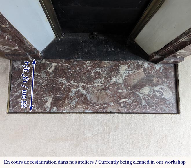 Cheminée de style Napoléon III à modillons en marbre Rouge du Nord Cheminée de style Napoléon III à modillons en marbre Rouge du Nord-8