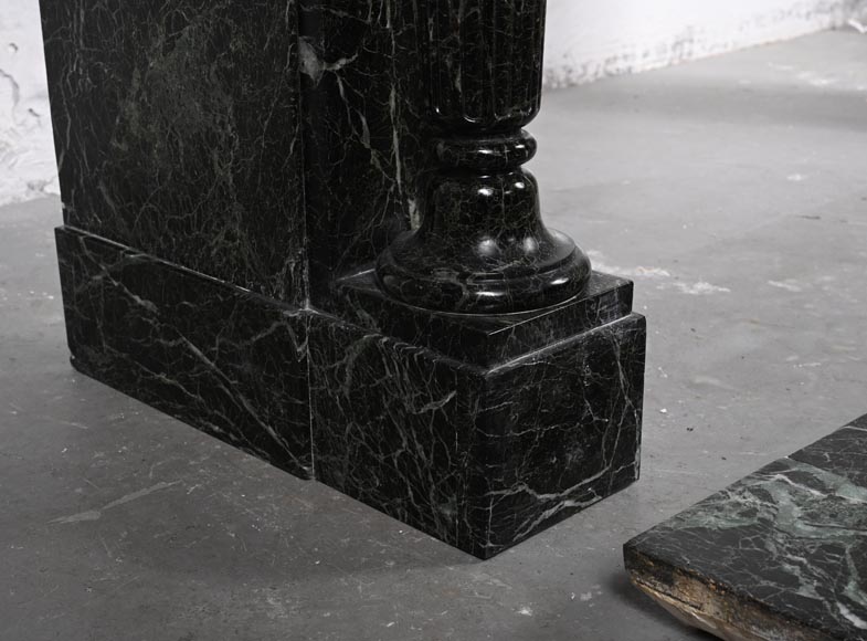 Cheminée de style Louis XVI en marbre Vert de Mer à colonnes détachées Cheminée de style Louis XVI en marbre Vert de Mer à colonnes détachées-5