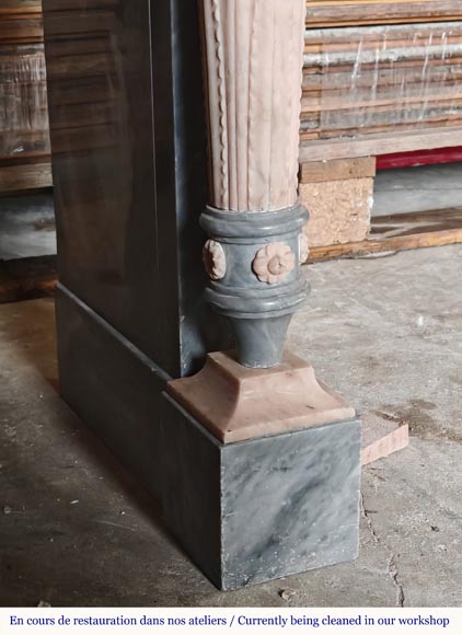 Cheminée de style Louis XVI à colonnes détachées en marbres Turquin et Rose du Portugal Cheminée de style Louis XVI à colonnes détachées en marbres Turquin et Rose du Portugal-5