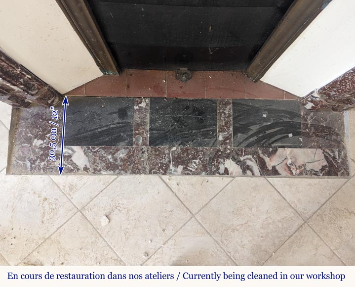 Cheminée de style Louis XIV en marbre Rouge de Rance ornée de bronze Cheminée de style Louis XIV en marbre Rouge de Rance ornée de bronze-9