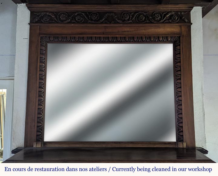 Cheminée de style Napoléon III en bois de noyer avec son trumeau Cheminée de style Napoléon III en bois de noyer avec son trumeau-1