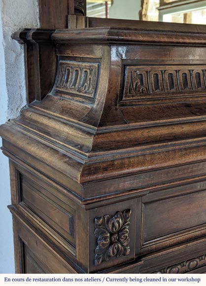 Cheminée de style Napoléon III en bois de noyer avec son trumeau Cheminée de style Napoléon III en bois de noyer avec son trumeau-7