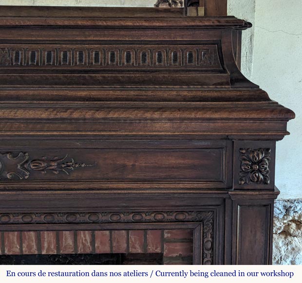 Cheminée de style Napoléon III en bois de noyer avec son trumeau Cheminée de style Napoléon III en bois de noyer avec son trumeau-11