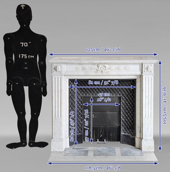 Cheminée de style Louis XVI en marbre de Carrare ornée d'une couronne de laurier Cheminée de style Louis XVI en marbre de Carrare ornée d'une couronne de laurier-11