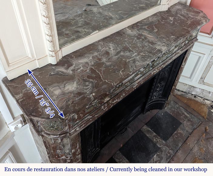 Cheminée de style Louis XVI à coins arrondi ornée de bronze Cheminée de style Louis XVI à coins arrondi ornée de bronze-10