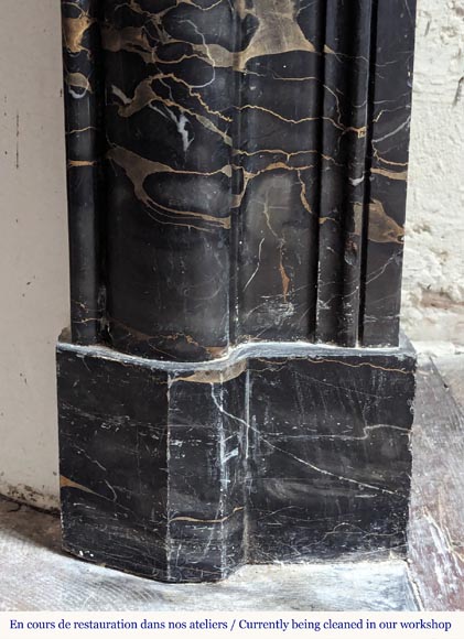 Cheminée de style Louis XIV en marbre Portor Cheminée de style Louis XIV en marbre Portor-7