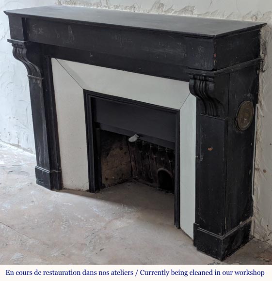 Cheminée de style Napoléon III à modillons en marbre noir Cheminée de style Napoléon III à modillons en marbre noir-5