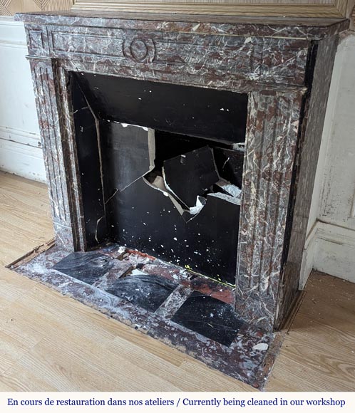 Cheminée de style Louis XVI en marbre Rouge royal Cheminée de style Louis XVI en marbre Rouge royal-6