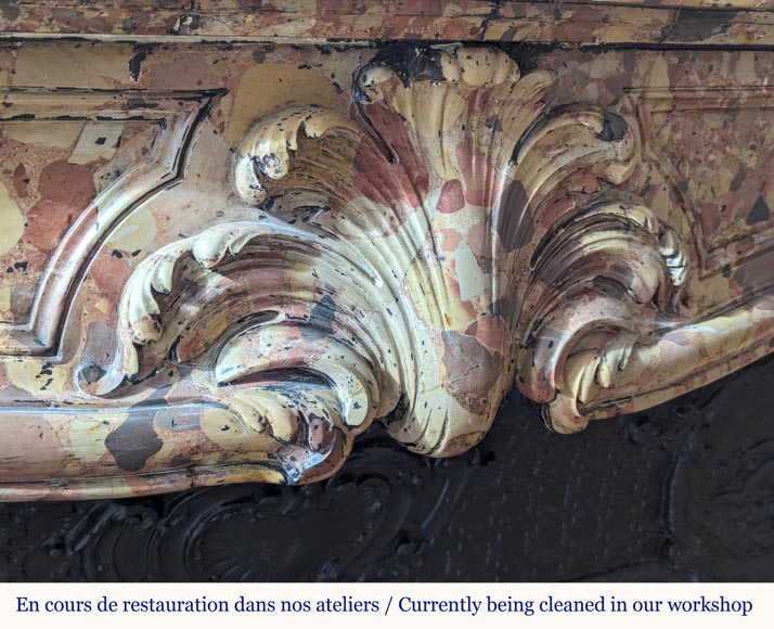 Cheminée de style Louis XV en brèche d'Alep Cheminée de style Louis XV en brèche d'Alep-2