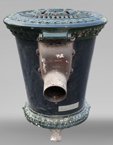 GODIN, Poêle en fonte de forme ovale, XIXe-XXe siècle GODIN, Poêle en fonte de forme ovale, XIXe-XXe siècle-4