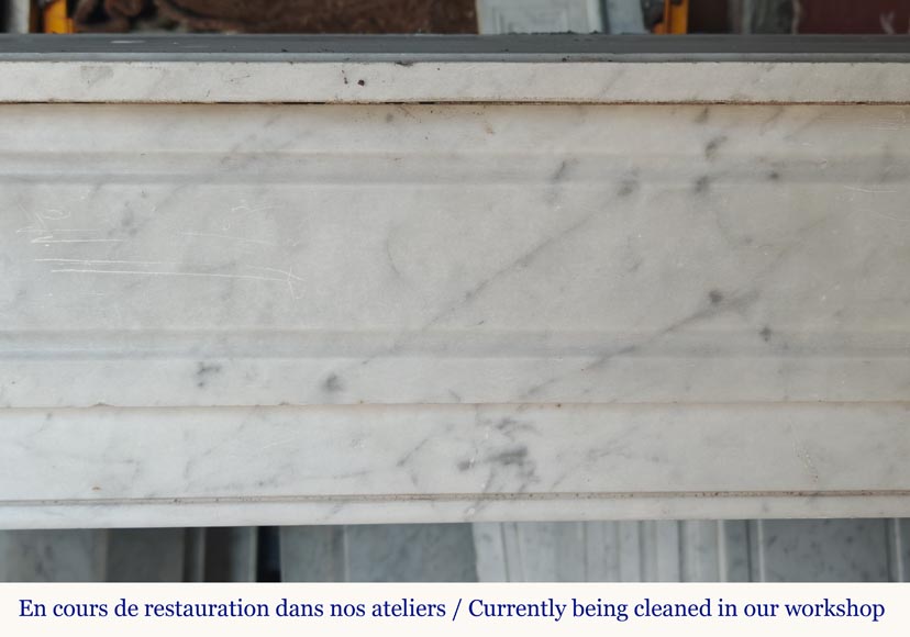 Cheminée de style Louis XVI moulurée en marbre de Carrare Cheminée de style Louis XVI moulurée en marbre de Carrare-1