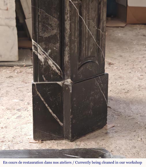 Cheminée de style Louis XV modèle Pompadour en marbre noir Marquina Cheminée de style Louis XV modèle Pompadour en marbre noir Marquina-7