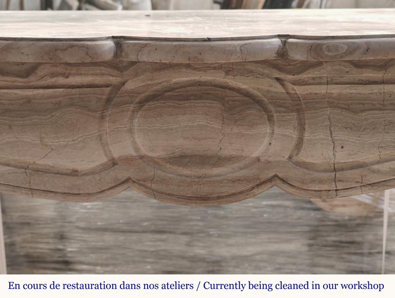 Cheminée de style Louis XV modèle Pompadour en marbre de Lunel Cheminée de style Louis XV modèle Pompadour en marbre de Lunel-1