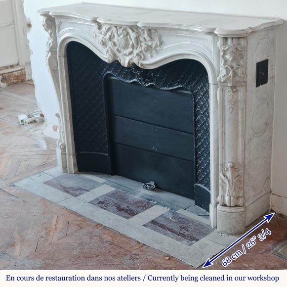 Cheminée de style Louis XV en marbre de Carrare richement sculptée Cheminée de style Louis XV en marbre de Carrare richement sculptée-7