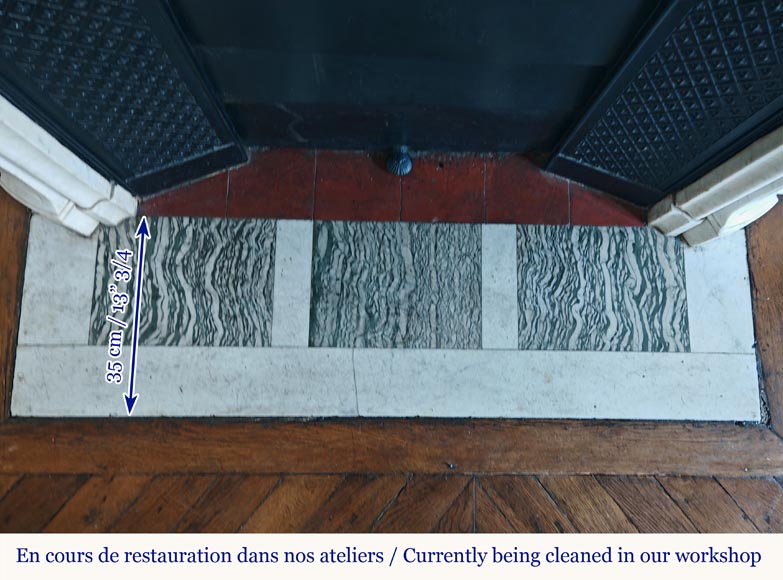 Cheminée de style Louis XV en marbre de Carrare ornée d'une palmette Cheminée de style Louis XV en marbre de Carrare ornée d'une palmette-8