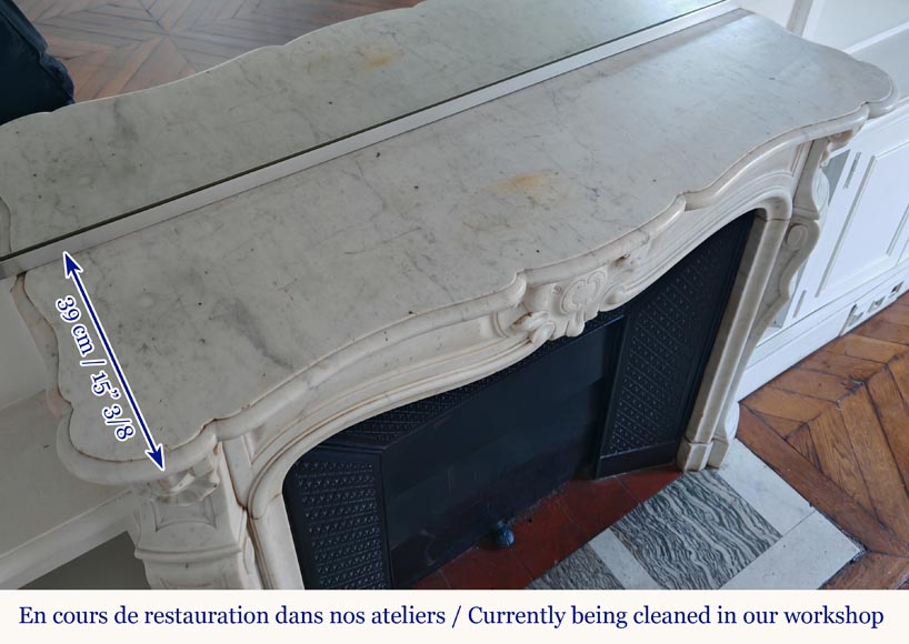 Cheminée de style Louis XV en marbre de Carrare ornée d'une palmette Cheminée de style Louis XV en marbre de Carrare ornée d'une palmette-9