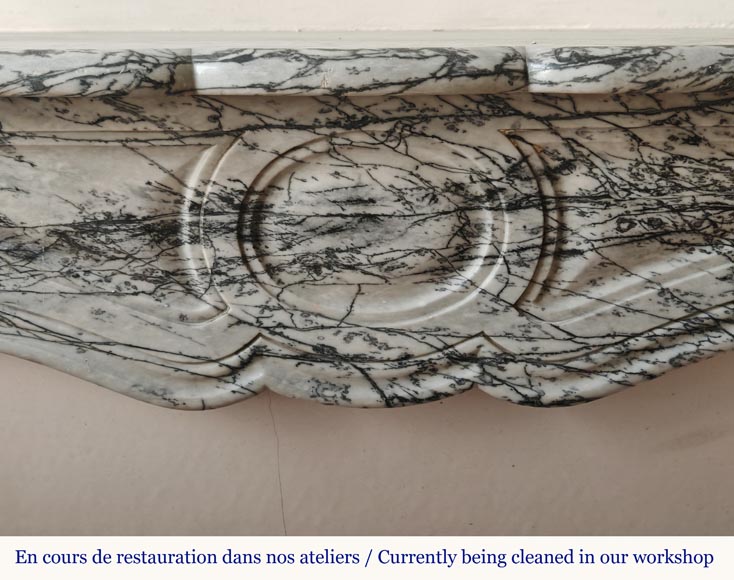 Cheminée de style Louis XV modèle Pompadour en marbre bleu Fleuri Cheminée de style Louis XV modèle Pompadour en marbre bleu Fleuri-1