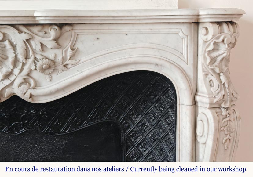 Cheminée de style Louis XV en marbre de Carrare très sculptée Cheminée de style Louis XV en marbre de Carrare très sculptée-8