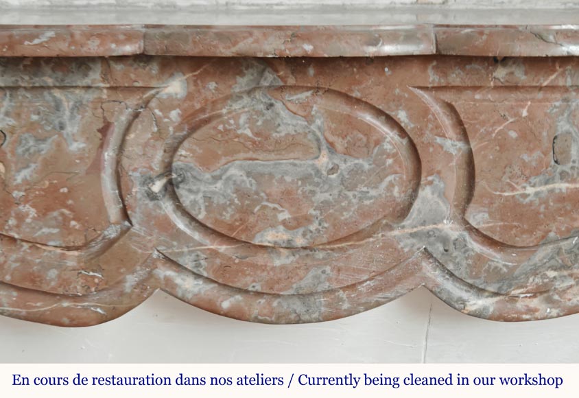 Cheminée de style Louis XV modèle Pompadour en marbre Rouge du Nord Cheminée de style Louis XV modèle Pompadour en marbre Rouge du Nord-1