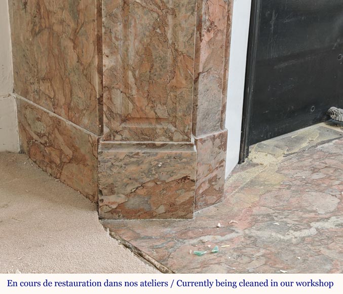 Cheminée de style Louis XV modèle Pompadour en brèche d'Enjugerais Cheminée de style Louis XV modèle Pompadour en brèche d'Enjugerais-4