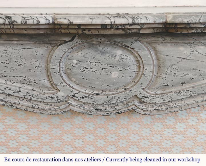 Cheminée de style Louis XV modèle Pompadour en marbre bleu Cheminée de style Louis XV modèle Pompadour en marbre bleu-1