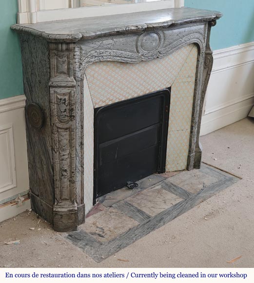 Cheminée de style Louis XV modèle Pompadour en marbre bleu Cheminée de style Louis XV modèle Pompadour en marbre bleu-2