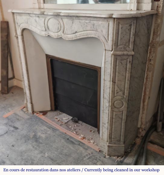 Cheminée de style Louis XV modèle Pompadour en marbre de Carrare veiné Cheminée de style Louis XV modèle Pompadour en marbre de Carrare veiné-4
