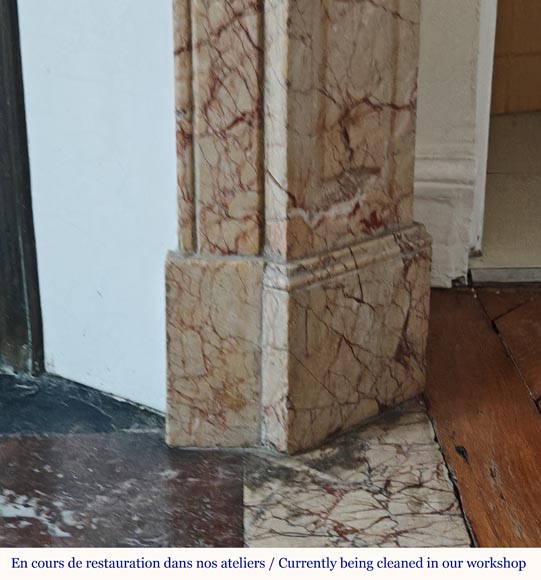 Cheminée de style Louis XV modèle Pompadour plate en marbre Brocatelle très veinée Cheminée de style Louis XV modèle Pompadour plate en marbre Brocatelle très veinée-7