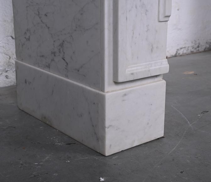 Petite cheminée de style Louis XVI au drapé sculptée en marbre de carrare Petite cheminée de style Louis XVI au drapé sculptée en marbre de carrare-5