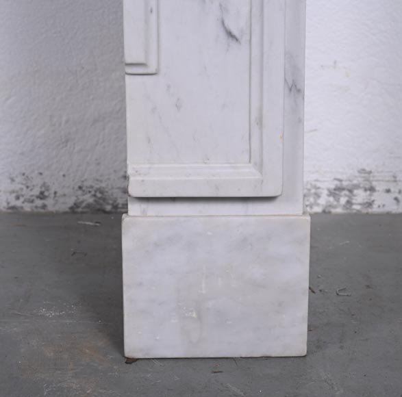 Petite cheminée de style Louis XVI au drapé sculptée en marbre de carrare Petite cheminée de style Louis XVI au drapé sculptée en marbre de carrare-8