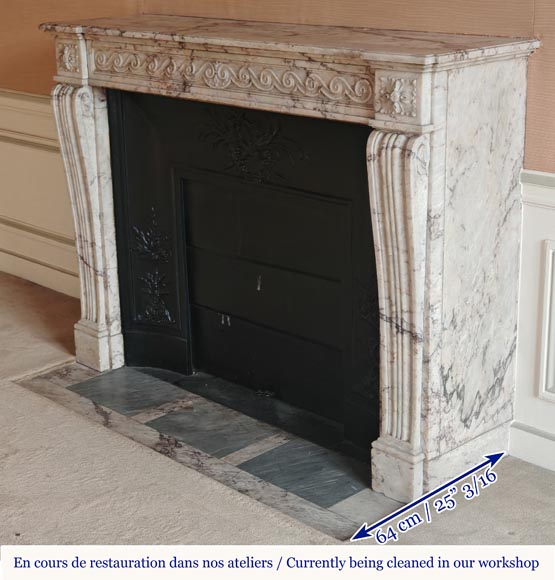 Cheminée de style Louis XVI décorée d'une frise à la grecque sculptée en onyx Cheminée de style Louis XVI décorée d'une frise à la grecque sculptée en onyx-7