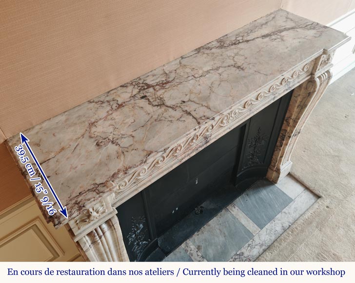 Cheminée de style Louis XVI décorée d'une frise à la grecque sculptée en onyx Cheminée de style Louis XVI décorée d'une frise à la grecque sculptée en onyx-11