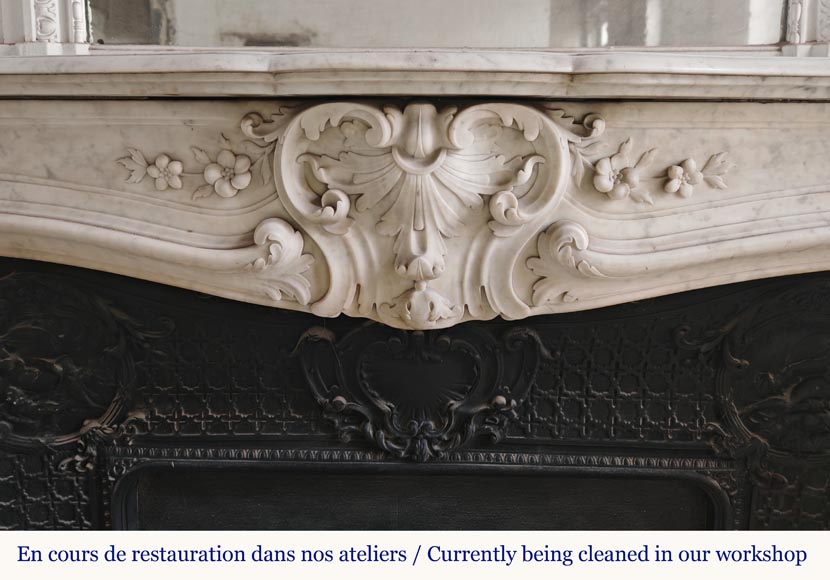 Cheminée de style Louis XV en marbre de Carrare très sculptée Cheminée de style Louis XV en marbre de Carrare très sculptée-1