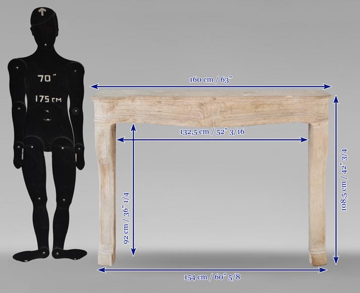 Cheminée bourguignone d'époque Louis XV sculptée en pierre décorée d'une palmette Cheminée bourguignone d'époque Louis XV sculptée en pierre décorée d'une palmette-11