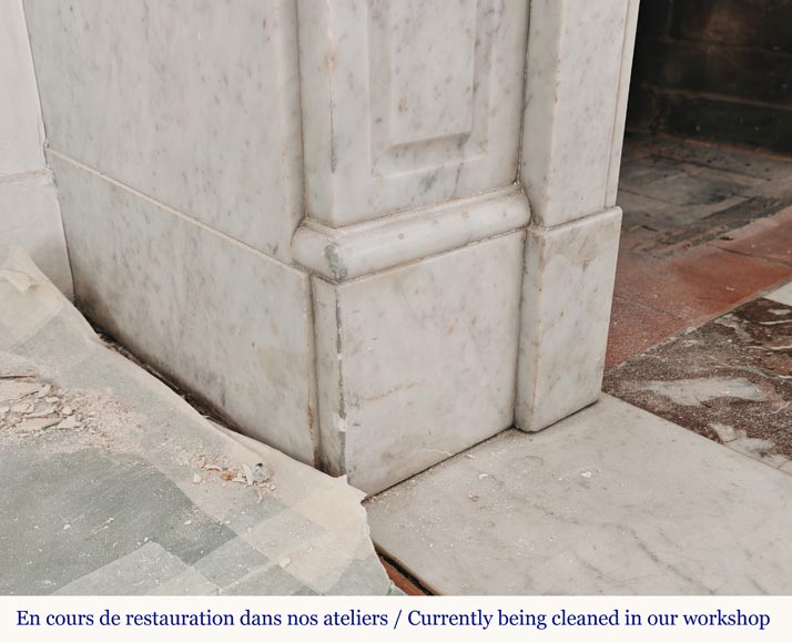 Cheminée de style Louis XV droite sculptée en marbre de Carrare Cheminée de style Louis XV droite sculptée en marbre de Carrare-4