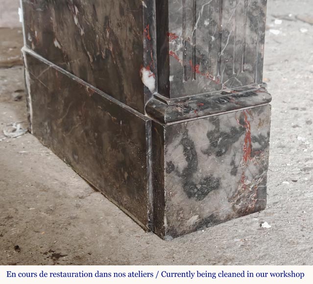 Cheminée de style Louis XVI moulurée en marbre Bois Jourdan Cheminée de style Louis XVI moulurée en marbre Bois Jourdan-4