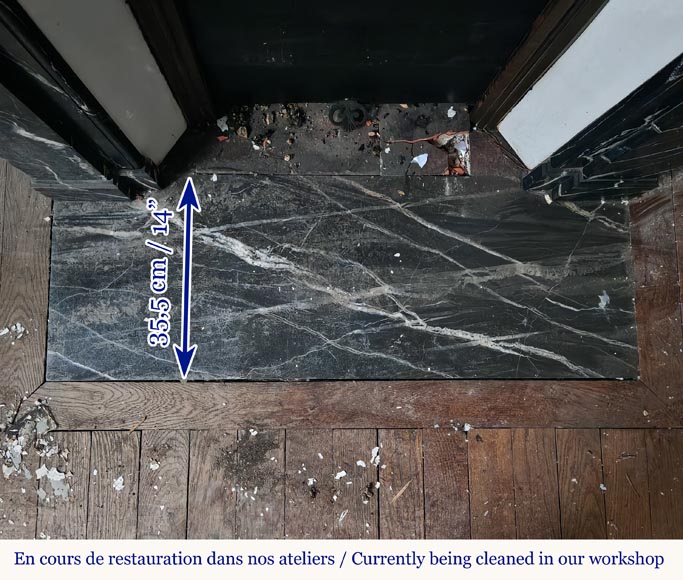 Cheminée de style Napélon III à modillons en marbre noir Marquina Cheminée de style Napélon III à modillons en marbre noir Marquina-8