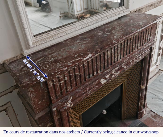 Cheminée de style Louis XIV à acrotère en marbre Rouge du Nord Cheminée de style Louis XIV à acrotère en marbre Rouge du Nord-9