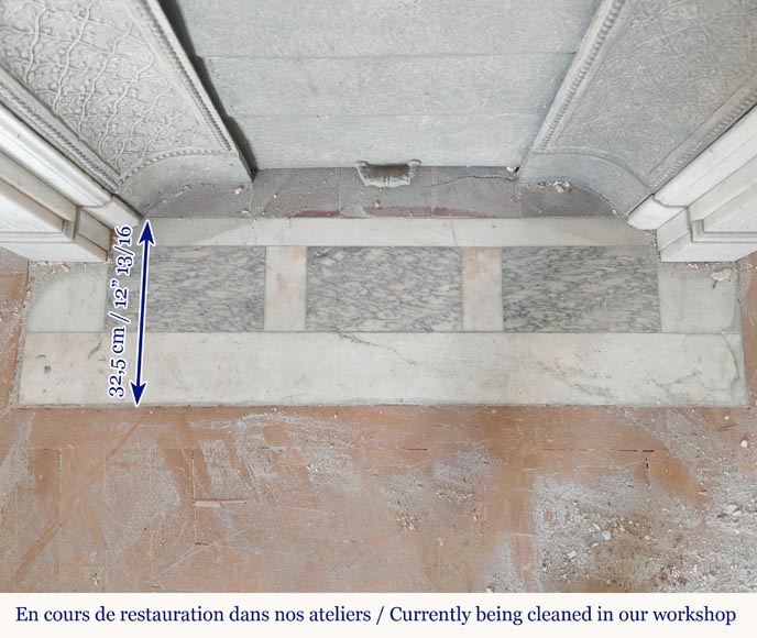 Cheminée de style Louis XVI en marbre demi statuaire ornée d'une frise de fleurs Cheminée de style Louis XVI en marbre demi statuaire ornée d'une frise de fleurs-9